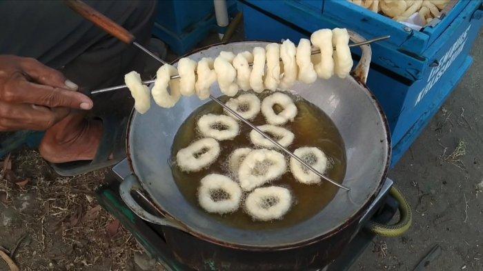 Siti Snack: Camilan Favorit Warga Cilacap yang Tak Pernah Kecewa